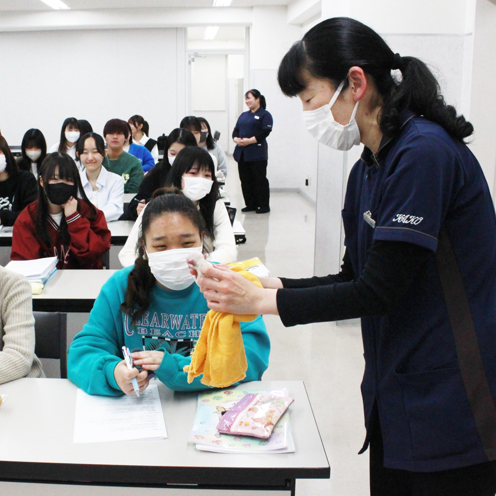 新入生、入学式の翌日に子犬が産まれました！